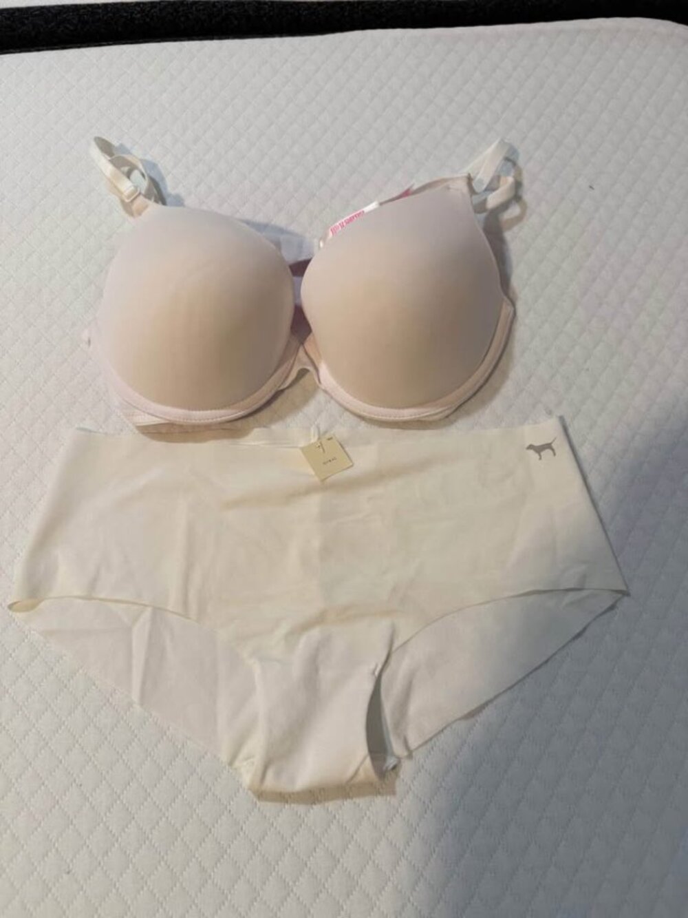 VS PINK Wear Everywhere Bra Set